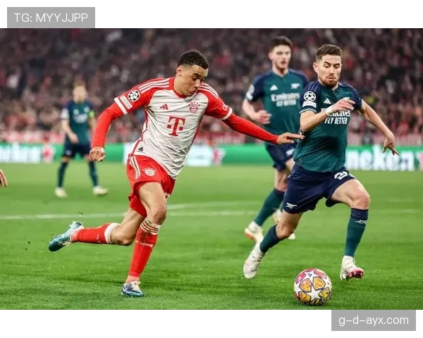 德甲转会窗火热开启，多队积极补强阵容，明星球员状态强势回升