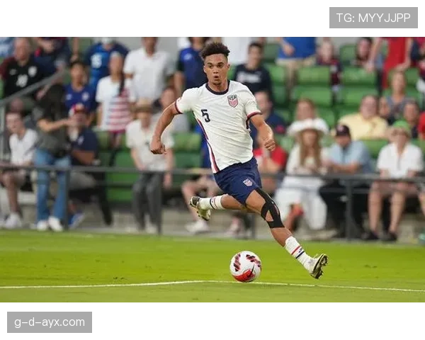 秘鲁队边路提速撕裂防线,进攻火力全开状态回暖引关注 秘鲁队边路提速撕裂防线,进攻火力全开状态回暖引关注