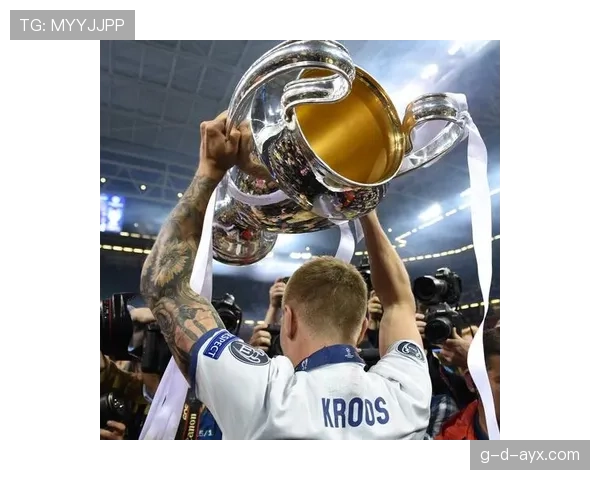 克罗斯皇马表现稳健，战术大师风采持续闪耀