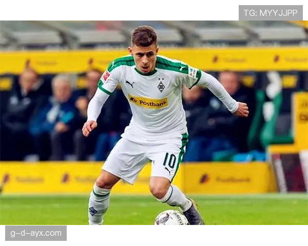 诺伊尔领衔德甲劲旅，战术执行力显著提升球队表现抢眼