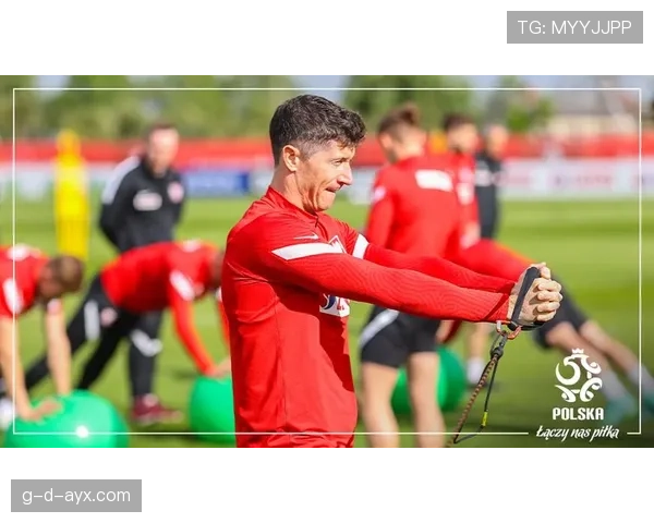 斯卡洛尼国家队管理表现稳健，战术体系持续提升